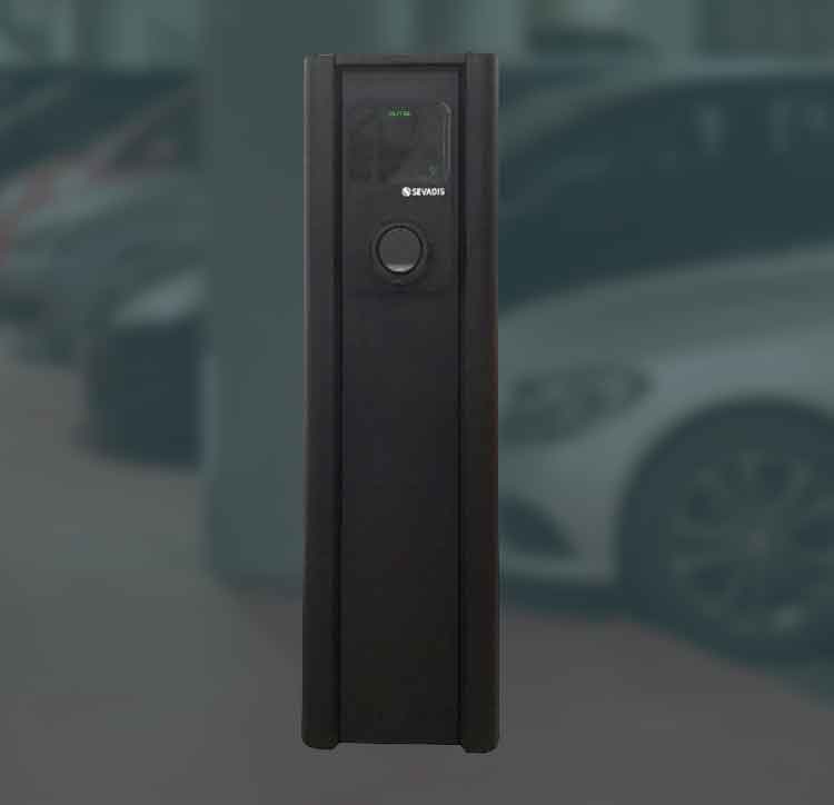 MaxiCharger Pillar
