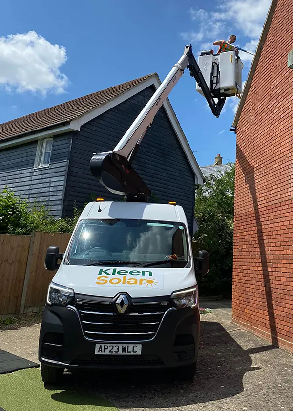 Kleen Solar van